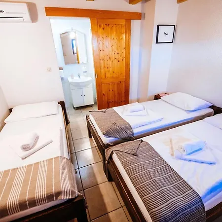 My Dalmatia - Jucinovi Dvori With Private Pool And Sauna * Starigrad Paklenica